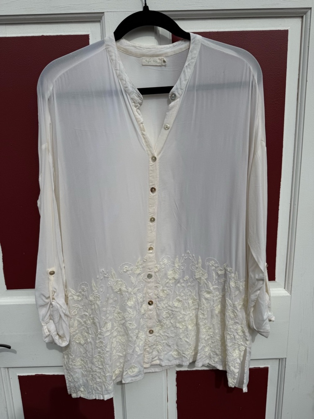 Kyla Seo Monochromatic Embroidered Cream Button-Front Women's Blouse
